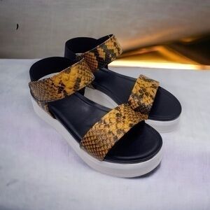 Franco Sarto Kana Wedge Platform Sandal Yellow Snake NIB